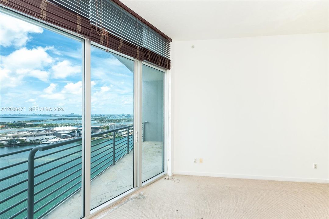 For Rent: $2,600 (1 beds, 1 baths, 846 Square Feet)