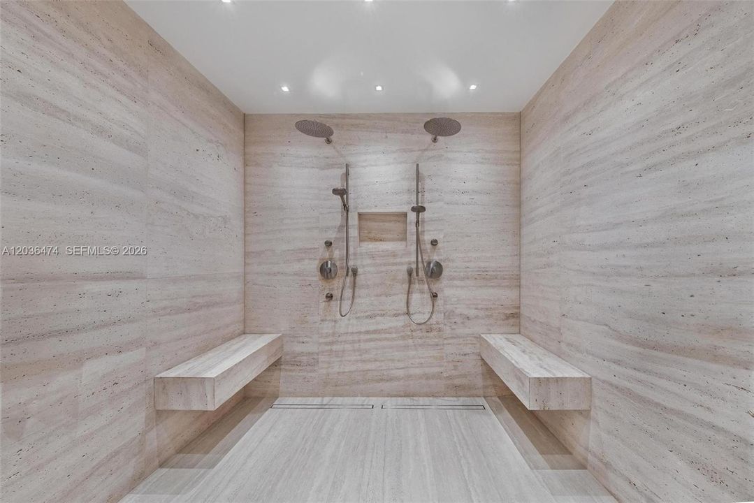 待售: $8,800,000 (6 贝兹, 6 浴室, 4922 平方英尺)