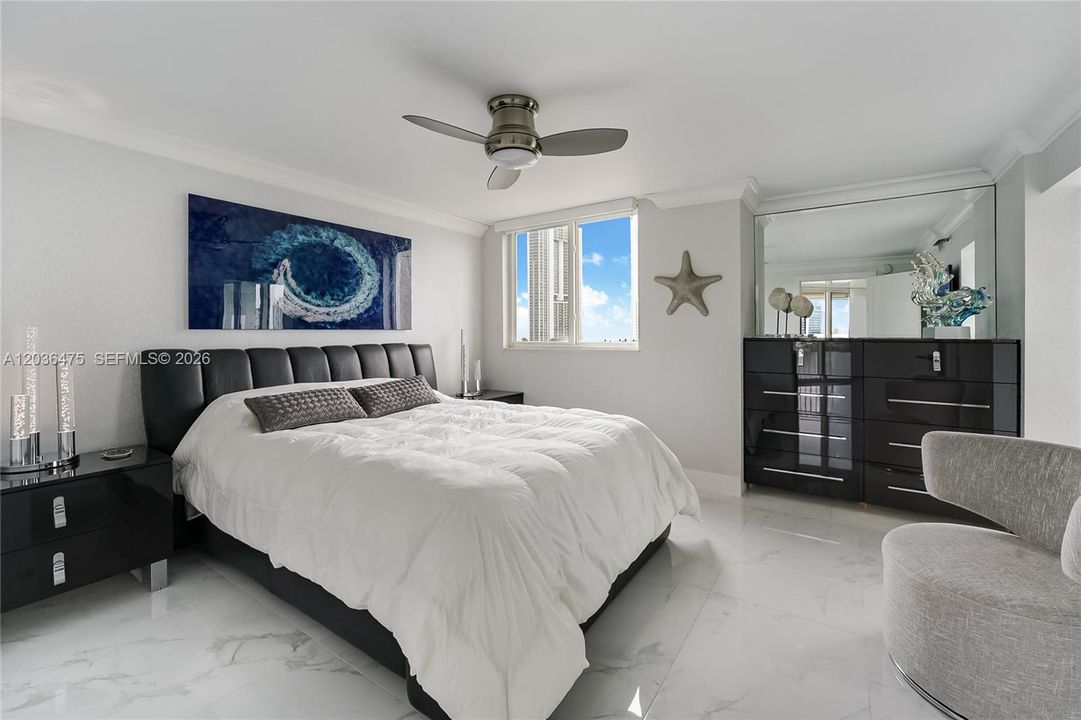 For Sale: $1,275,000 (3 beds, 3 baths, 2220 Square Feet)