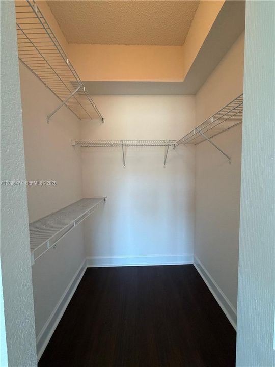 For Rent: $2,950 (2 beds, 2 baths, 1010 Square Feet)
