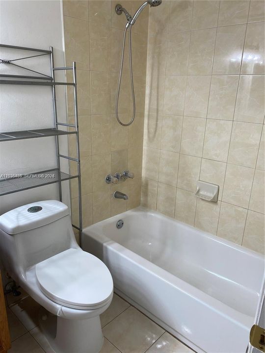 En Venta: $289,900 (2 camas, 2 baños, 1016 Pies cuadrados)
