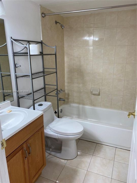 En Venta: $289,900 (2 camas, 2 baños, 1016 Pies cuadrados)