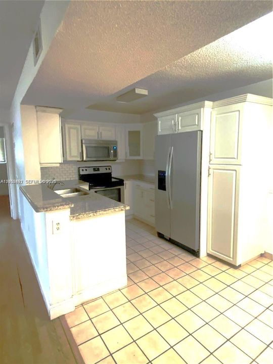 En Venta: $289,900 (2 camas, 2 baños, 1016 Pies cuadrados)