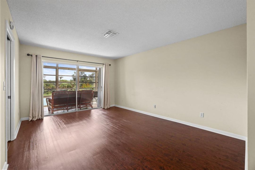 26-web-or-mls-3F2A7467Topaz