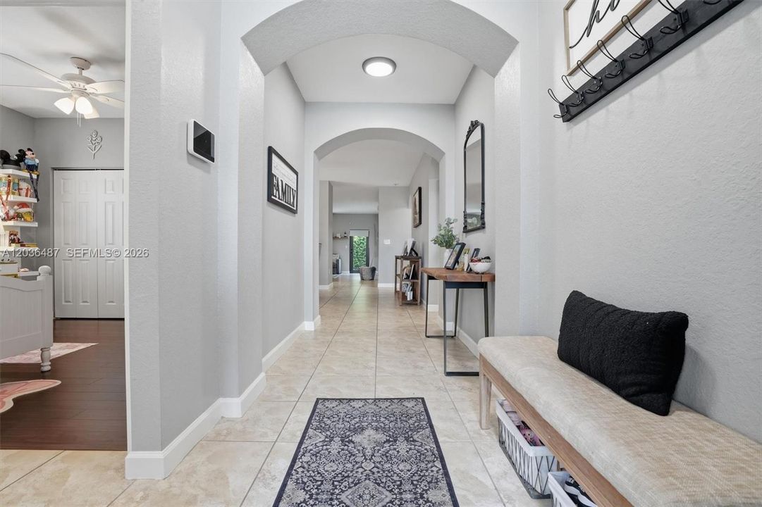 For Sale: $760,000 (4 beds, 3 baths, 1899 Square Feet)