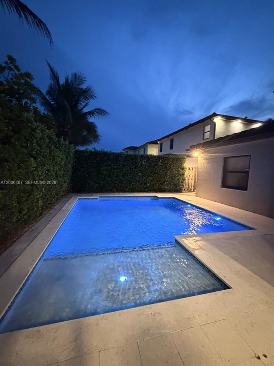 For Sale: $760,000 (4 beds, 3 baths, 1899 Square Feet)