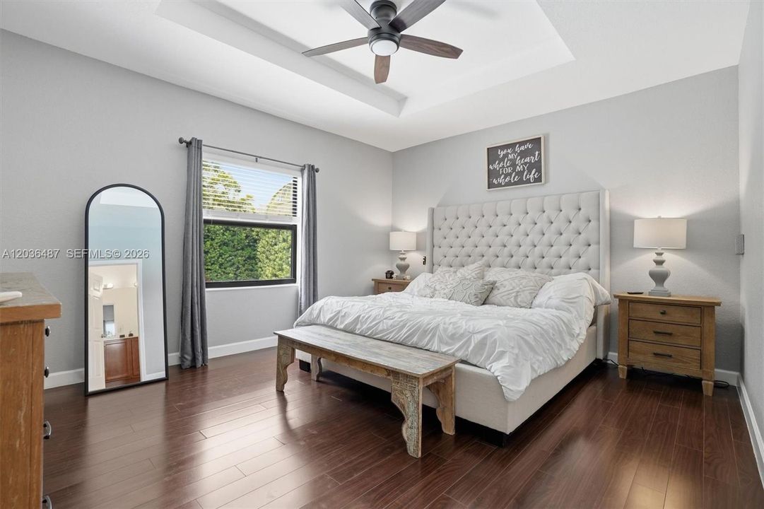 For Sale: $760,000 (4 beds, 3 baths, 1899 Square Feet)