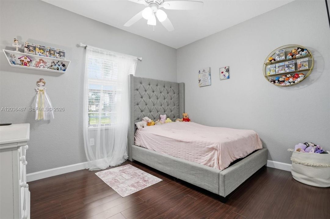 For Sale: $760,000 (4 beds, 3 baths, 1899 Square Feet)