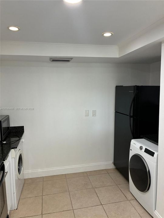 En Venta: $230,000 (2 camas, 2 baños, 1206 Pies cuadrados)