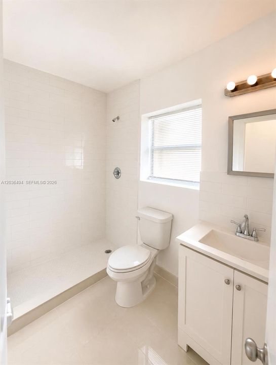 В аренду: $1,750 (1 спален, 1 ванн, 0 Квадратных фут)