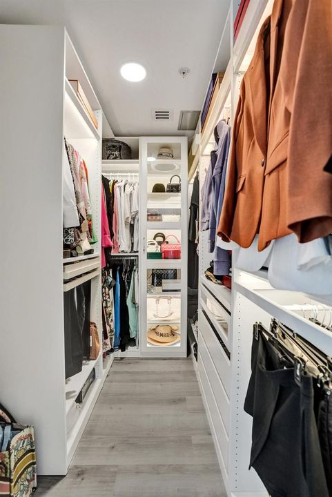 STRADA 315 #1206 MASTER CLOSET 2