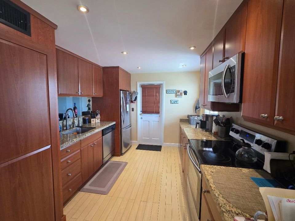 kitchen91013