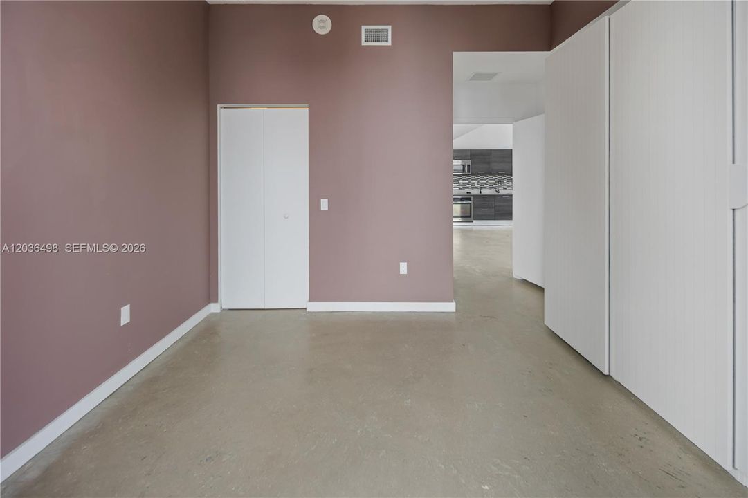 For Sale: $492,000 (2 beds, 1 baths, 736 Square Feet)