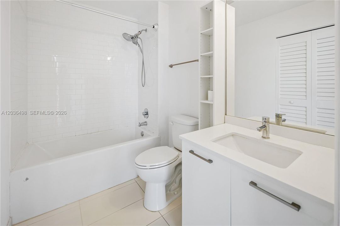For Sale: $492,000 (2 beds, 1 baths, 736 Square Feet)