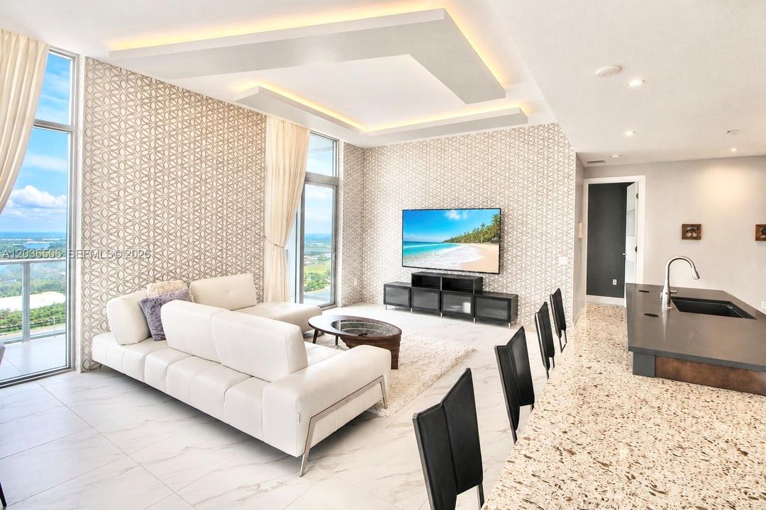 En Venta: $2,170,000 (4 camas, 4 baños, 1336 Pies cuadrados)