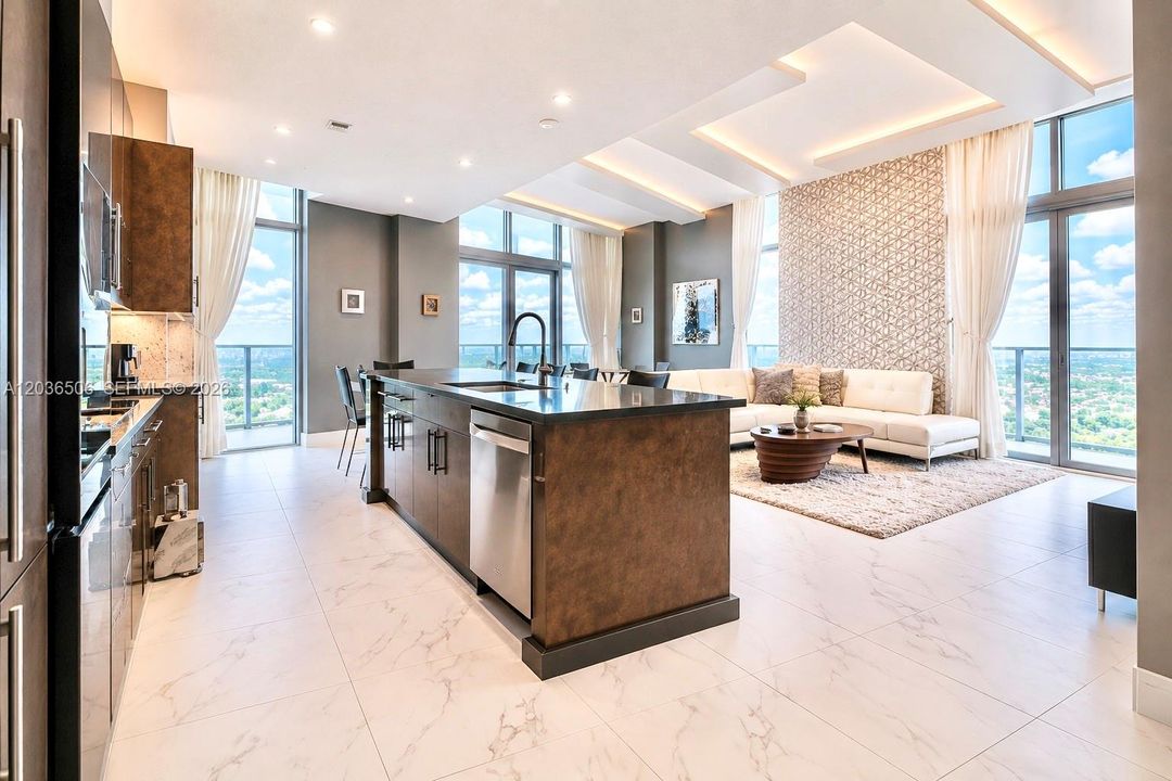 En Venta: $2,170,000 (4 camas, 4 baños, 1336 Pies cuadrados)