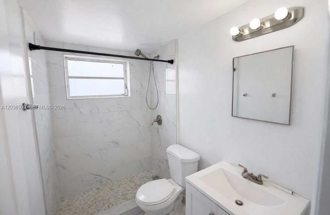 En Renta: $1,999 (2 camas, 1 baños, 4658 Pies cuadrados)
