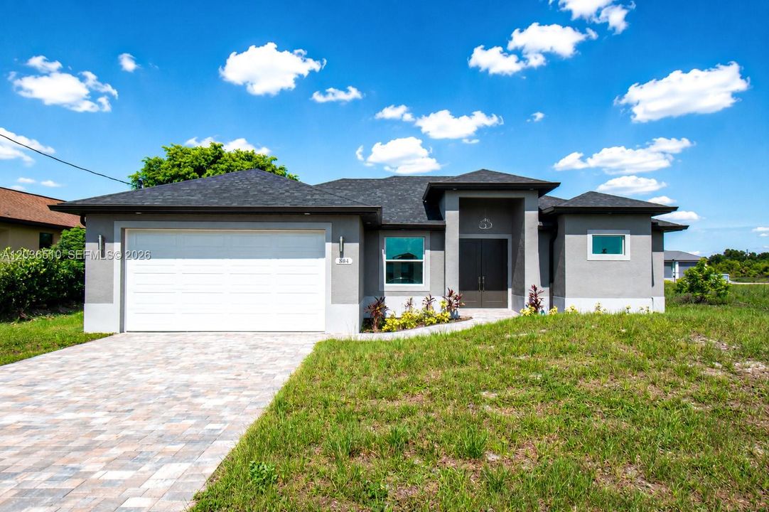 For Sale: $354,900 (3 beds, 2 baths, 1717 Square Feet)