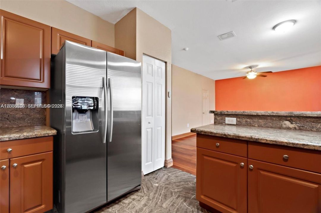 For Rent: $3,000 (3 beds, 2 baths, 1857 Square Feet)