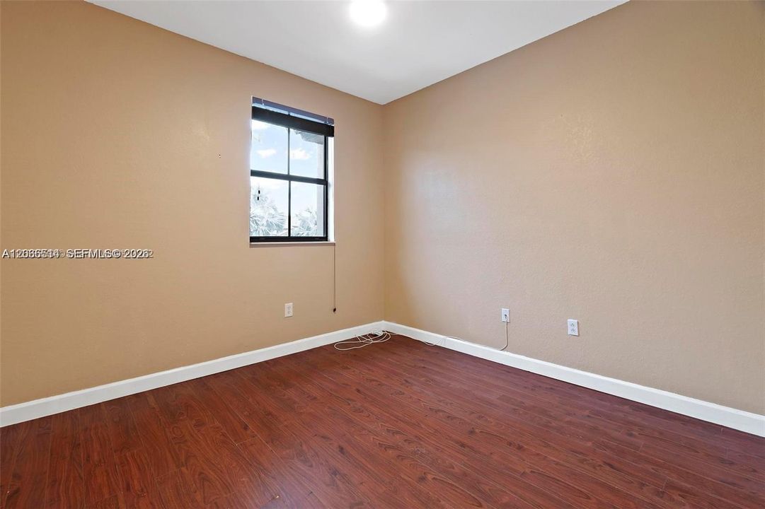 For Rent: $3,000 (3 beds, 2 baths, 1857 Square Feet)