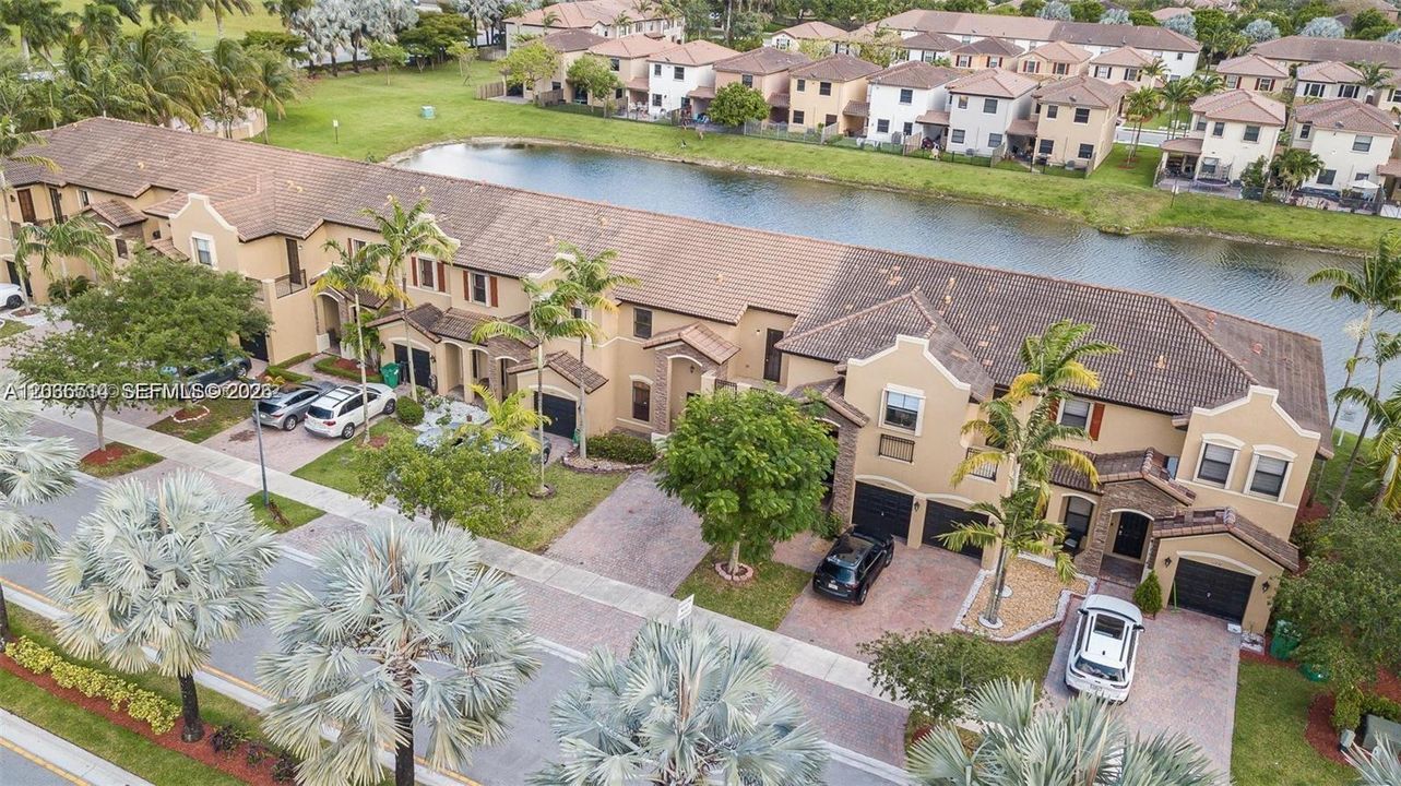 For Rent: $3,000 (3 beds, 2 baths, 1857 Square Feet)