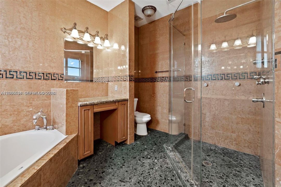 For Rent: $3,000 (3 beds, 2 baths, 1857 Square Feet)
