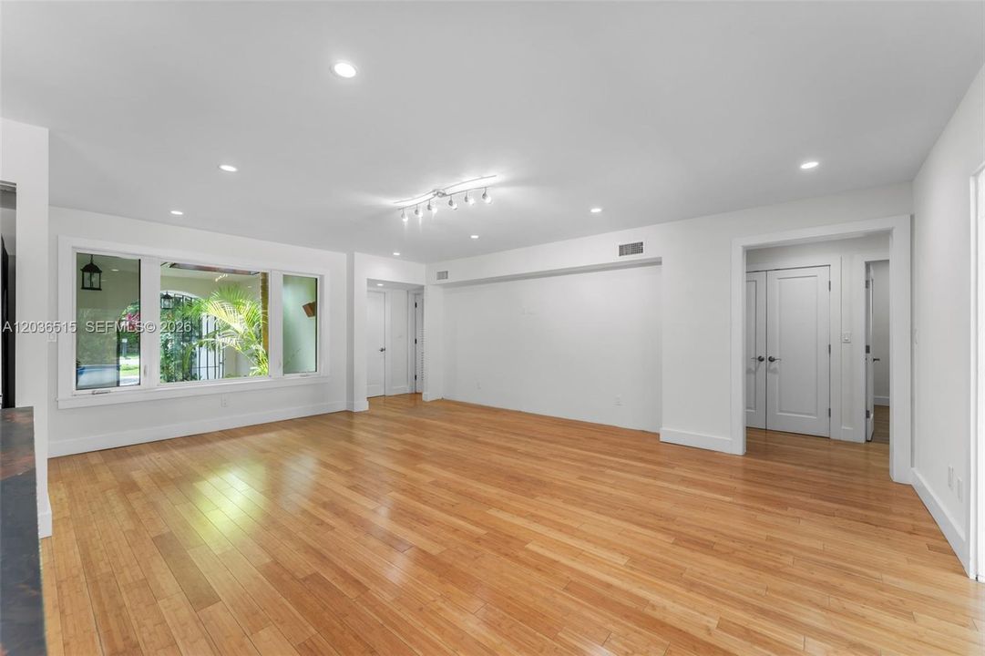 For Rent: $15,500 (4 beds, 3 baths, 2620 Square Feet)