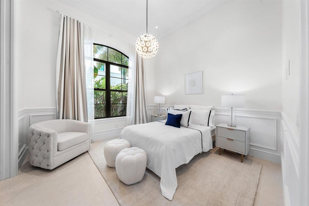 Guest Bedroom #5