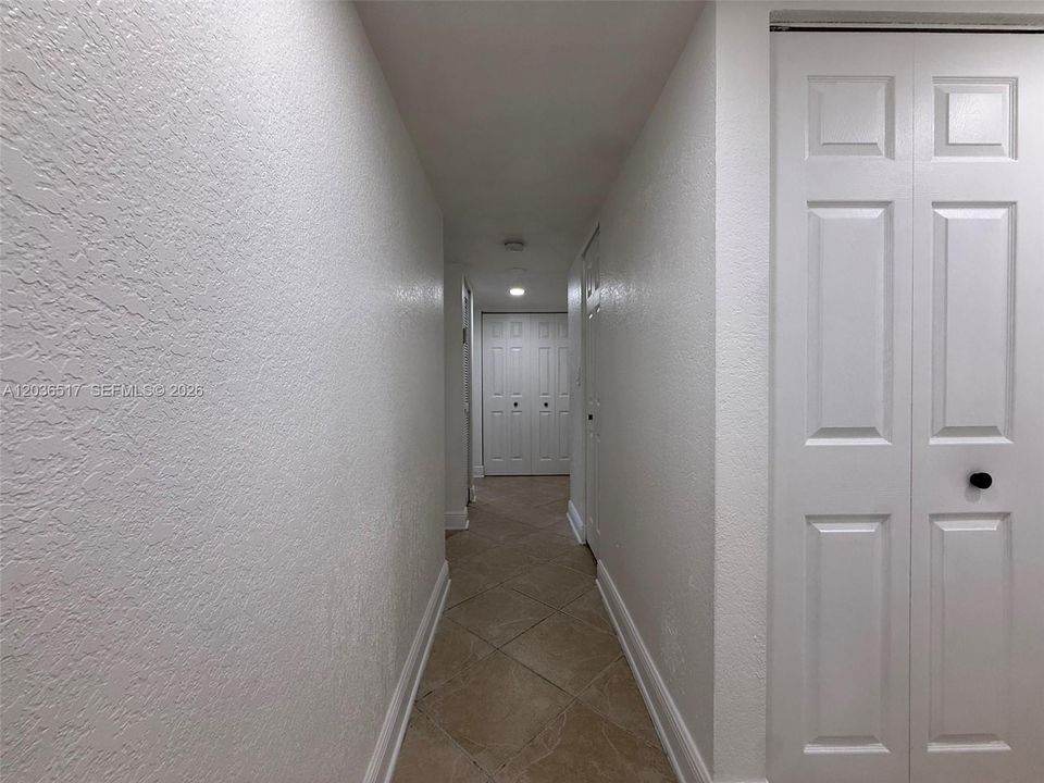 For Sale: $284,999 (3 beds, 2 baths, 1405 Square Feet)