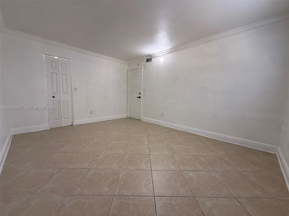 For Sale: $284,999 (3 beds, 2 baths, 1405 Square Feet)