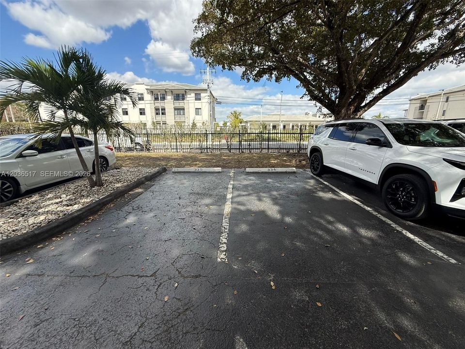 For Sale: $284,999 (3 beds, 2 baths, 1405 Square Feet)