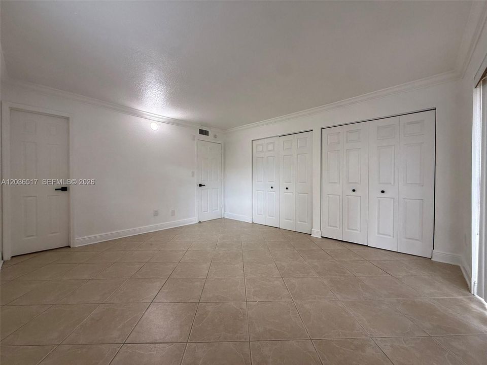 For Sale: $284,999 (3 beds, 2 baths, 1405 Square Feet)