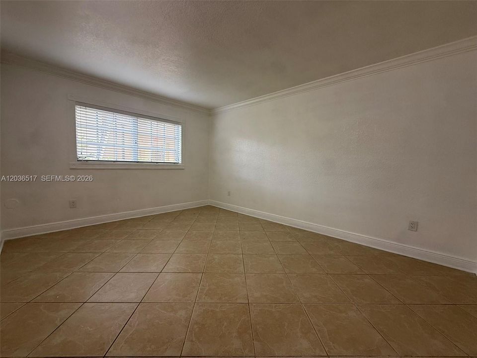 For Sale: $284,999 (3 beds, 2 baths, 1405 Square Feet)