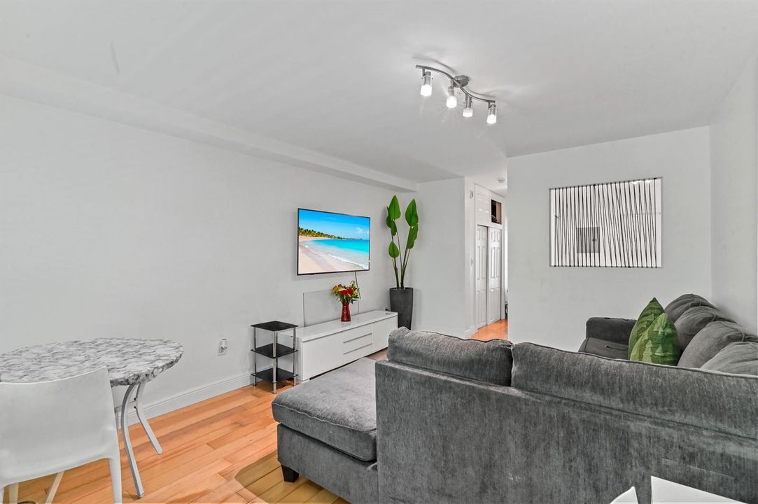 10 Living room 02
