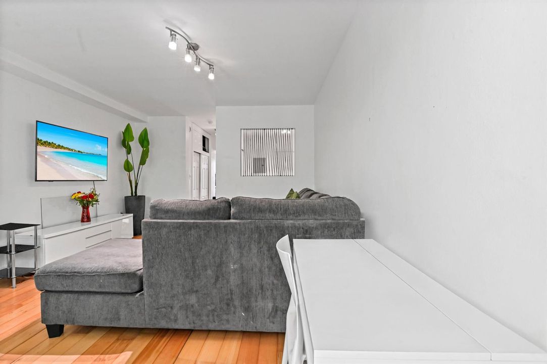09 Living room 01