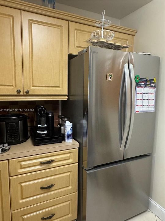 For Sale: $289,000 (2 beds, 2 baths, 1030 Square Feet)