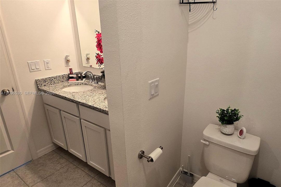 На продажу: $327,900 (3 спален, 2 ванн, 0 Квадратных фут)