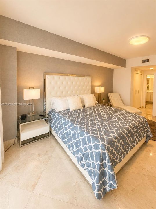В аренду: $5,500 (2 спален, 2 ванн, 1384 Квадратных фут)