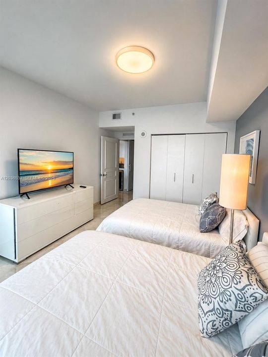 В аренду: $5,500 (2 спален, 2 ванн, 1384 Квадратных фут)
