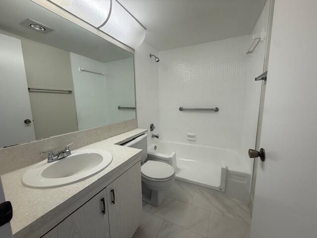 Accessible Bathtub