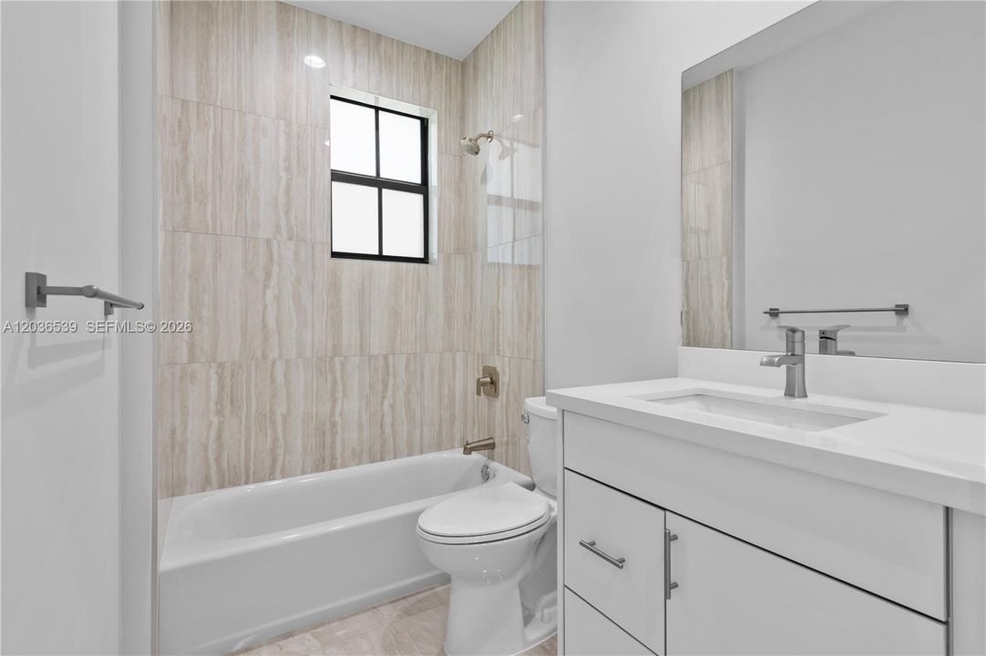 For Rent: $2,400 (2 beds, 2 baths, 1100 Square Feet)