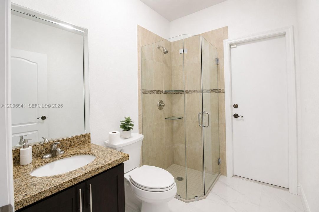 For Rent: $6,500 (6 beds, 4 baths, 2733 Square Feet)