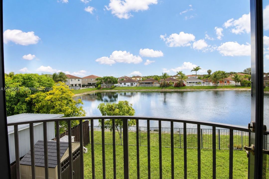 For Rent: $6,500 (6 beds, 4 baths, 2733 Square Feet)