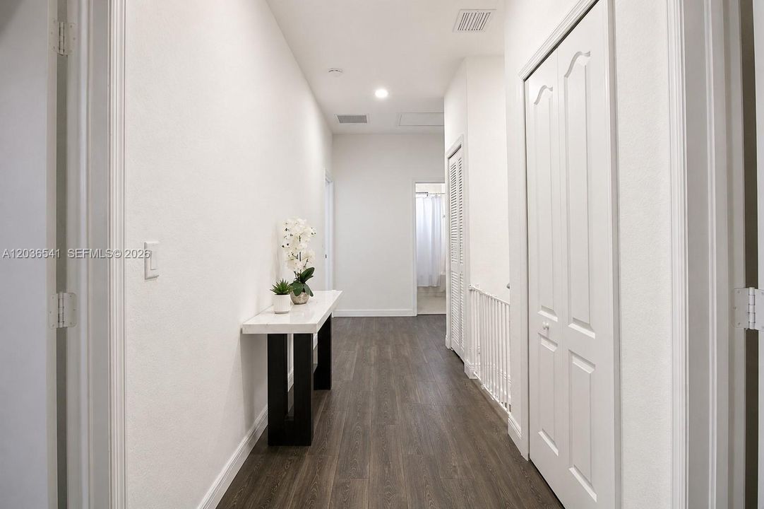 For Rent: $6,500 (6 beds, 4 baths, 2733 Square Feet)