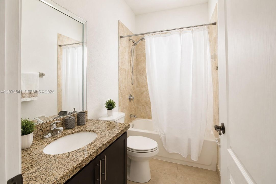 For Rent: $6,500 (6 beds, 4 baths, 2733 Square Feet)