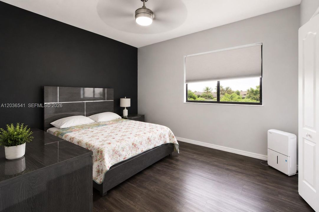 For Rent: $6,500 (6 beds, 4 baths, 2733 Square Feet)