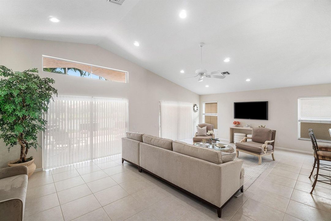 010-6600SherbrookDrive-BoyntonBeach-FL-3