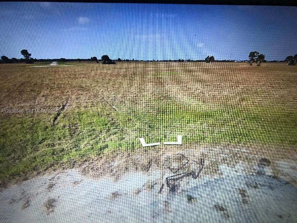 待售: $50,000 (0.22 acres)