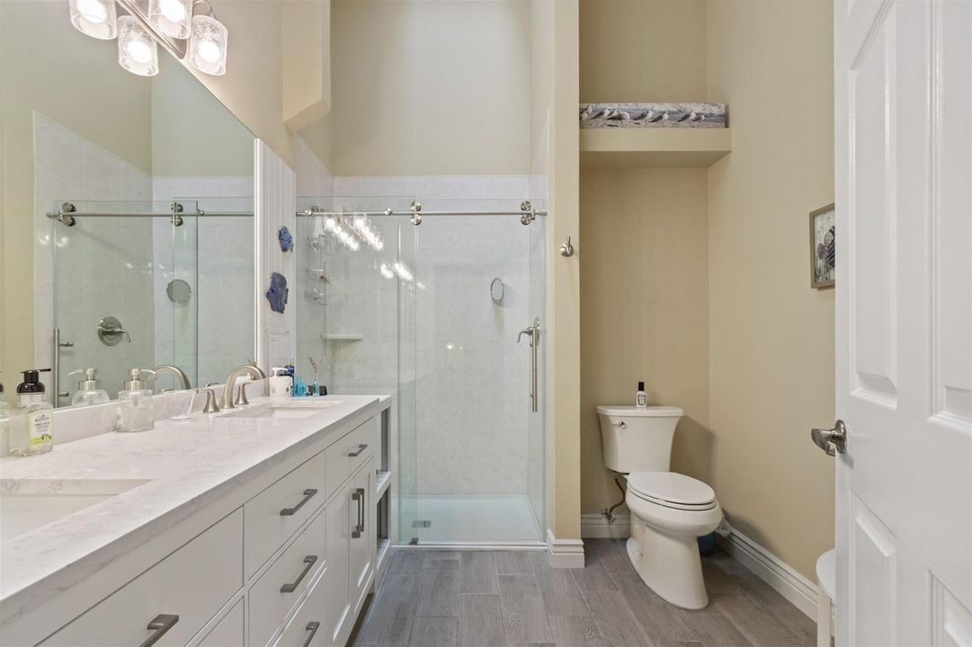Owners Suite Bath-2