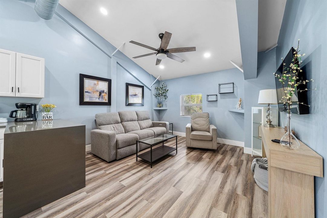 044-1473263rdCourtNorth-TheAcreage-FL-33
